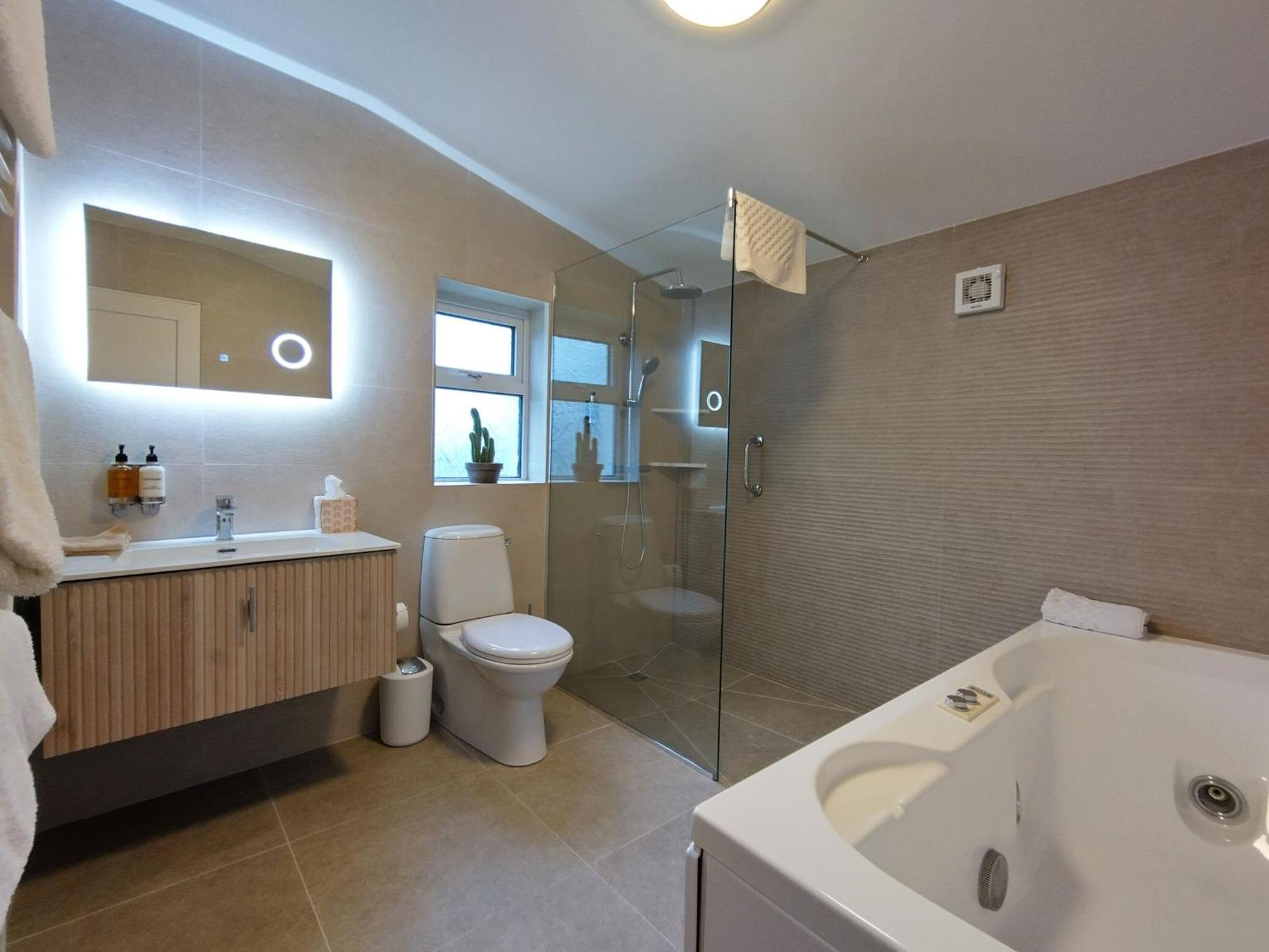 Luxury Lodges In Doolin Village With Hot Tubs Exterior foto